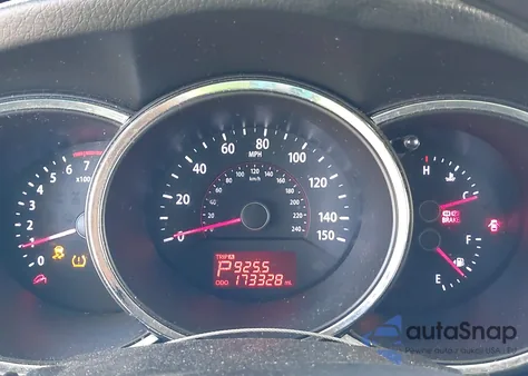 2013 Kia Sorento Lx z USA, uszkodzony, nr VIN 5XYKT3A15DG412553